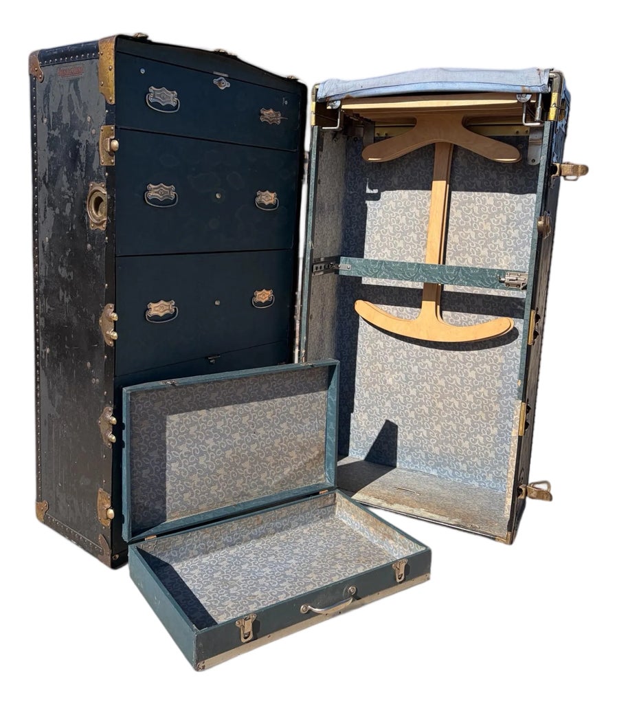 Early 20th Century Mendel Trunk | Chairish