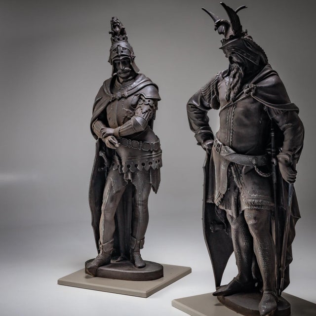 German Artist, Heroes of the Nibelungenlied, Cast Iron, Late 19th Century, Set of 2 For Sale - Image 3 of 15