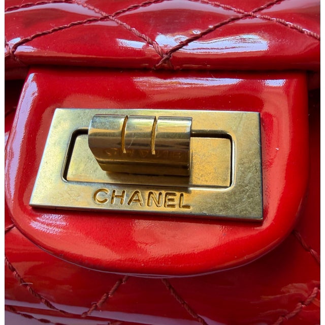 2008 Chanel 2.55 Reissue Patent Leather Elongated Quilted Baquette Clutch Shoulder Bag For Sale - Image 18 of 18