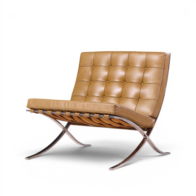 Mies Van Der Rohe for Knoll Mid Century Barcelona Lounge Chairs - Pair For Sale In Chicago - Image 6 of 13
