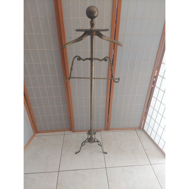 Mid 20th Century Vintage Art Deco Brass Gentleman's Valey Stand With Cannon Ball 1950's- 1960's Garment Rack. For Sale - Image 5 of 14