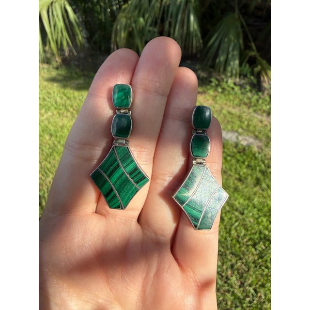 Circa 1970s Malachite & 970 Silver Articulated Drop Earrings With 14k Gold Posts, Pair For Sale - Image 4 of 18