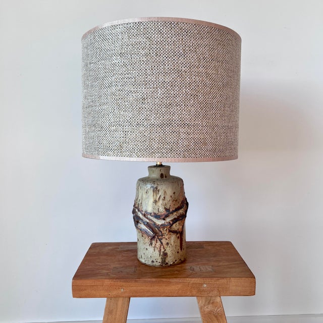 Brutalist Studio Pottery Table Lamp by Colin Kellam, 1960s For Sale - Image 6 of 6