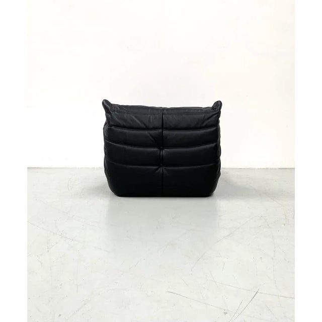 Set of French Togo Lounge Chair with Ottoman in Black Leather by Michel Ducaroy for Ligne Roset, 1970s For Sale - Image 12 of 13