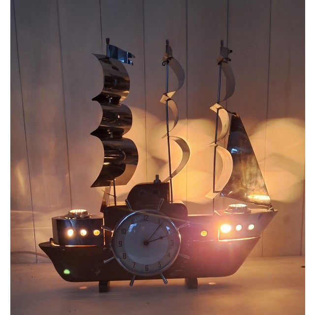 Mid-Century Modern Vintage English Table Clock, 1950s For Sale - Image 3 of 11