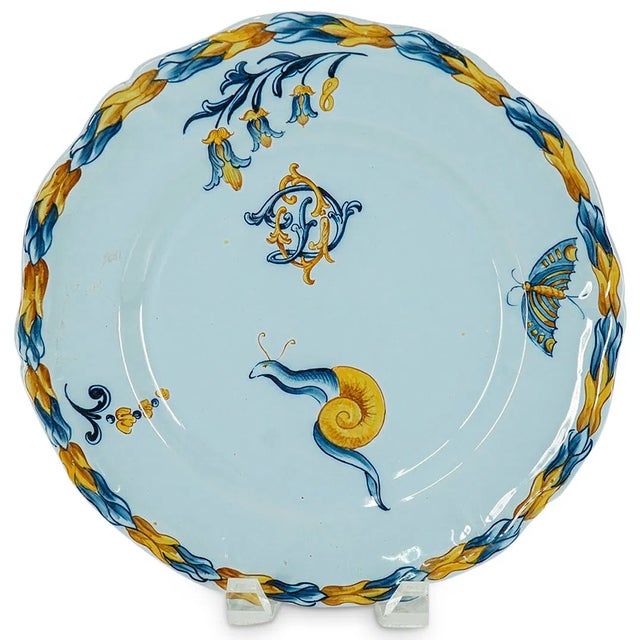 Art Nouveau Late 19th Century Émile Gallé “Animaux Héraldiques” Faience Plates - Pair For Sale - Image 3 of 13