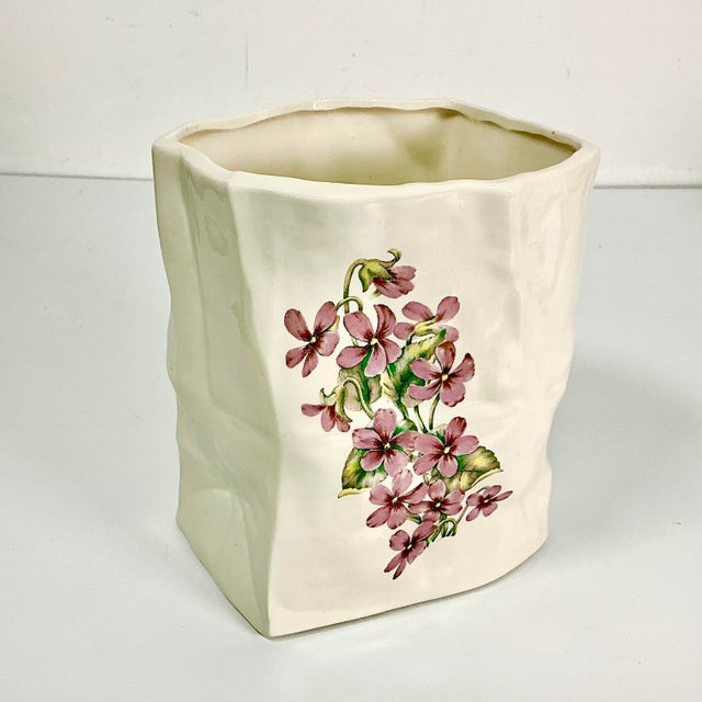 1980s Vintage Boho Chic Hollywood Regency Trompe L’Oeil Paper Bag Vase. For Sale - Image 6 of 15