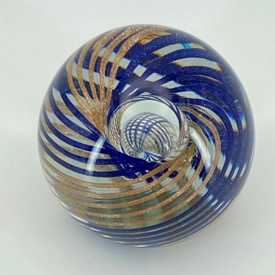 Abstract Murano E&r Golden Crown Art Glass 3 1/8 Inch Paperweight (Vintage 1980s) Italy For Sale - Image 3 of 18