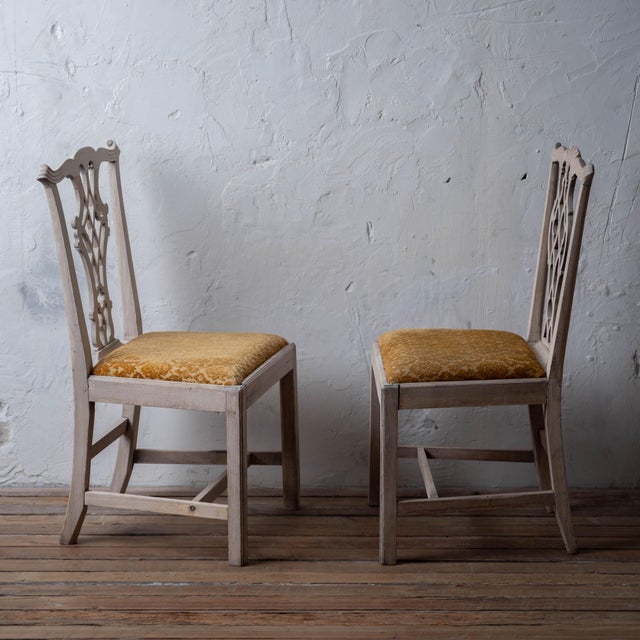 White A Similar Pair of English Chippendale Side Chairs, c.1760 For Sale - Image 8 of 15