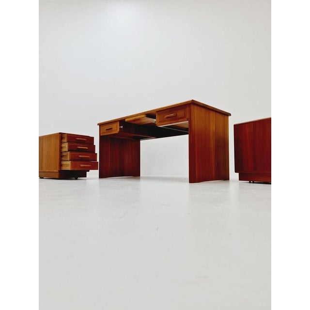 Brown Mid-Century Danish Teak Modular Desk from Dyrlund, 1960s For Sale - Image 8 of 11