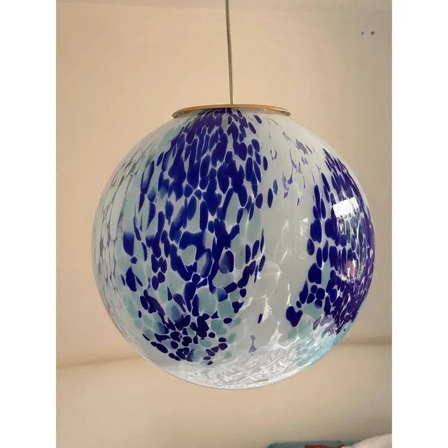 Blue White and Blue Spots Sphere Pendant Light in Murano Glass by Simoeng For Sale - Image 8 of 11