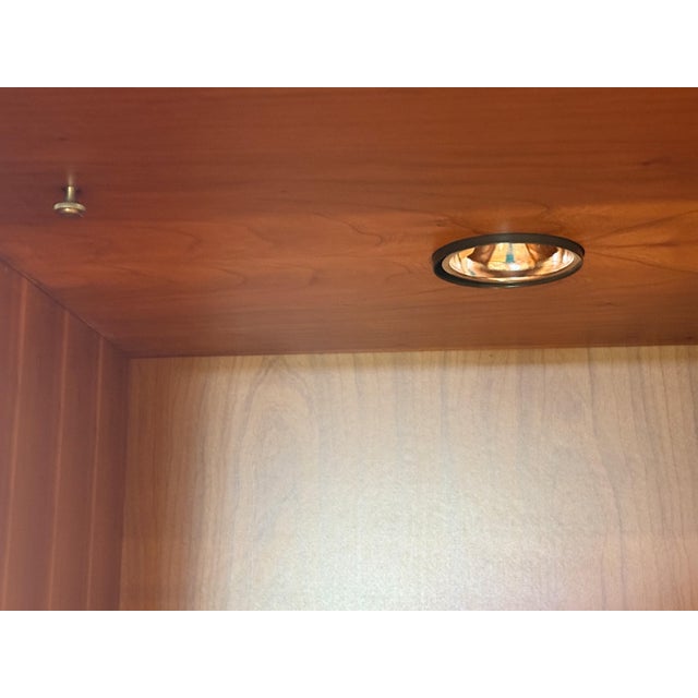 1990s Stanley Furniture Lighted Shelving Unit, Dimmable Light, Excellent Condition For Sale - Image 9 of 12