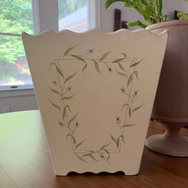 French Style Hand Painted Les Artisans de Provence Wastebasket Tissue Box Bathroom Set Vintage, beautifully painted, in...