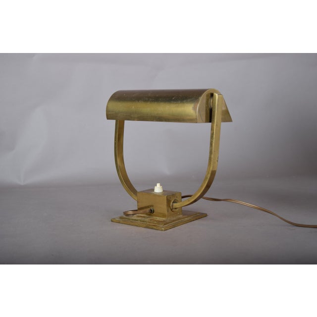 1930s Art Deco Brass U-Frame Desk Lamp with Pivoting Shade, 1930s For Sale - Image 5 of 11