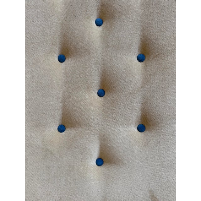 Modern Beige Bench with Azure Buttons, Italy, 2000s For Sale - Image 12 of 18