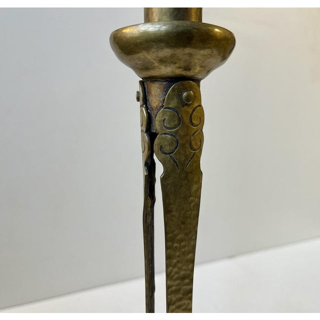 Gold Tall Art Nouveau Leaves Tri-Stand Candleholders in Engraved Brass, 1900s, Set of 2 For Sale - Image 8 of 9