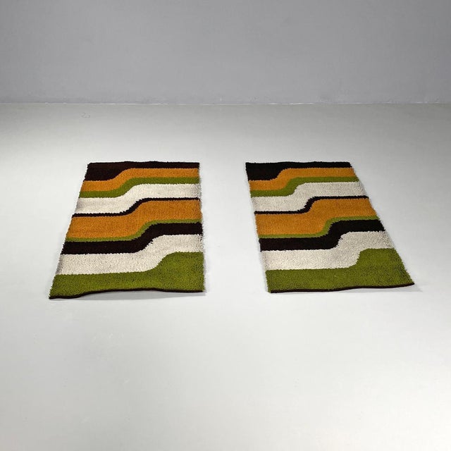 Modern Italian Rectangular Rugs with Wavy Decorations in Green and Orange, 1970s, Set of 2 For Sale - Image 3 of 18