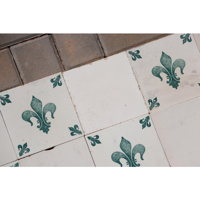 1900s Portuguese Fleur-De-Lis & White Large Antique Tiles Set of Twenty For Sale - Image 12 of 18