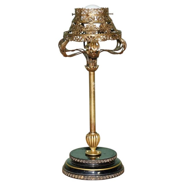 Antique Victorian Oil Lamp in Gilt Brass, 1880 For Sale - Image 10 of 10