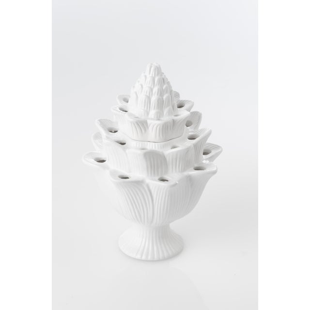 This crisp, bright white tulipiere in a larger size gives a fresh, spring look anywhere, any time of year!