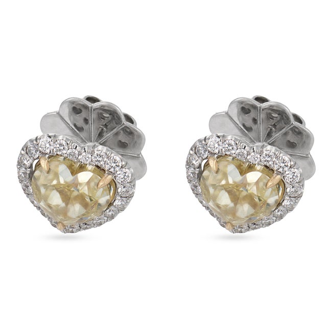 Gia 4.00 Carat Fancy Yellow Heart Shape Diamond 18k White Gold Stud Earrings, A Pair For Sale In Los Angeles - Image 6 of 8