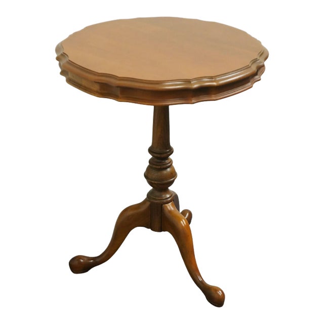 Gordon's Furniture Solid Cherry Traditional Style 20" Pie Crust Gueridon Accent End Table For Sale