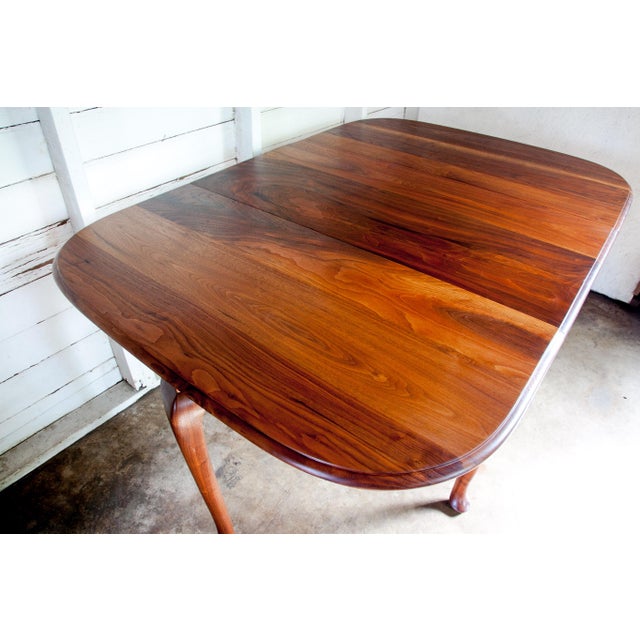 19th Century Early American Walnut Drop-Leaf Dining Table For Sale In San Antonio - Image 6 of 13
