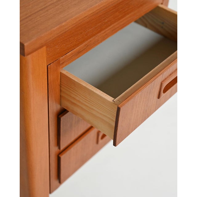 Brown Scandinavian Teak Desk with Movable Drawers, 1960s For Sale - Image 8 of 11