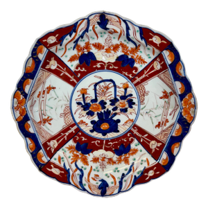 Large Antique Octagonal Scalloped Edge Porcelain Imari Plate Decorated With Vibrant Orange & Red Floral Patterns