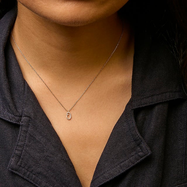 10K Yellow Gold Diamond Accent "O" Initial Script Style Pendant Necklace For Sale - Image 4 of 5