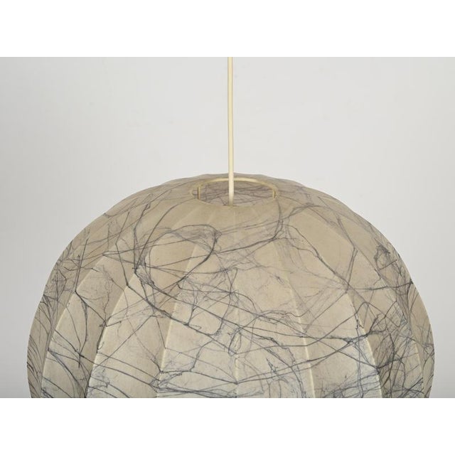 Mid-Century Large Veined Beige Cocoon Pendants attributed to Castiglioni for Hille, Italy, 1960s, Set of 2 For Sale - Image 13 of 18