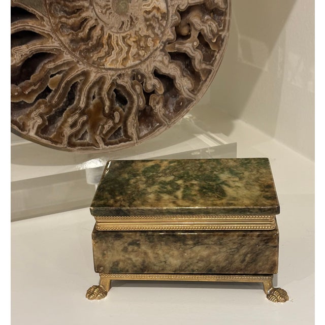 Mid-Century Italian Grand Tour Green Alabaster Box With Brass Paw Feet For Sale - Image 13 of 15