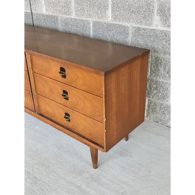 Mid-Century Modern Mirror by Bassett Furniture Nine Drawer Dresser