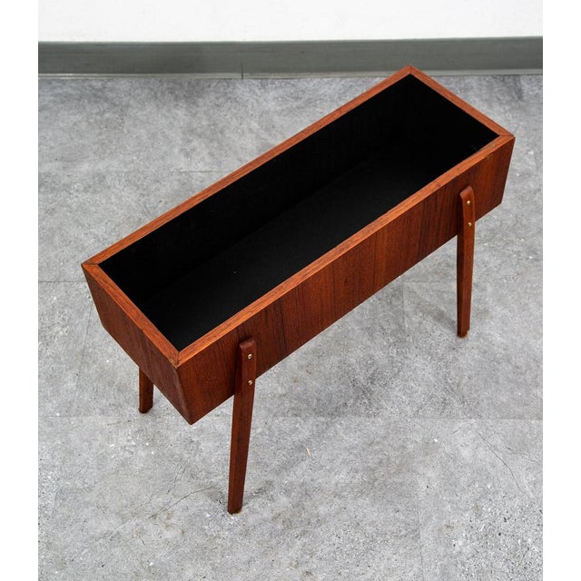 Mid-Century Modern Mid Century Danish Modern Planter Teak Denmark Rectangular Outdoor / Indoor MCM For Sale - Image 3 of 11