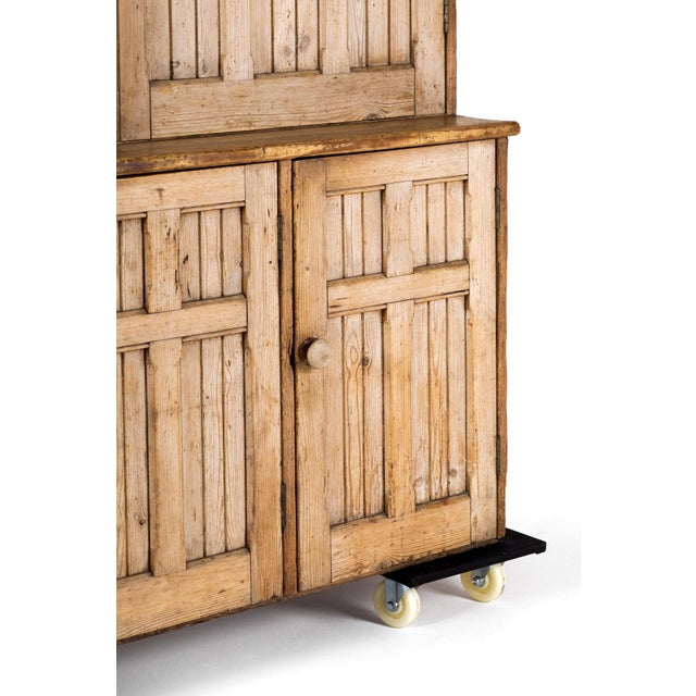 English House Keepers Cabinet in Pine For Sale - Image 9 of 14