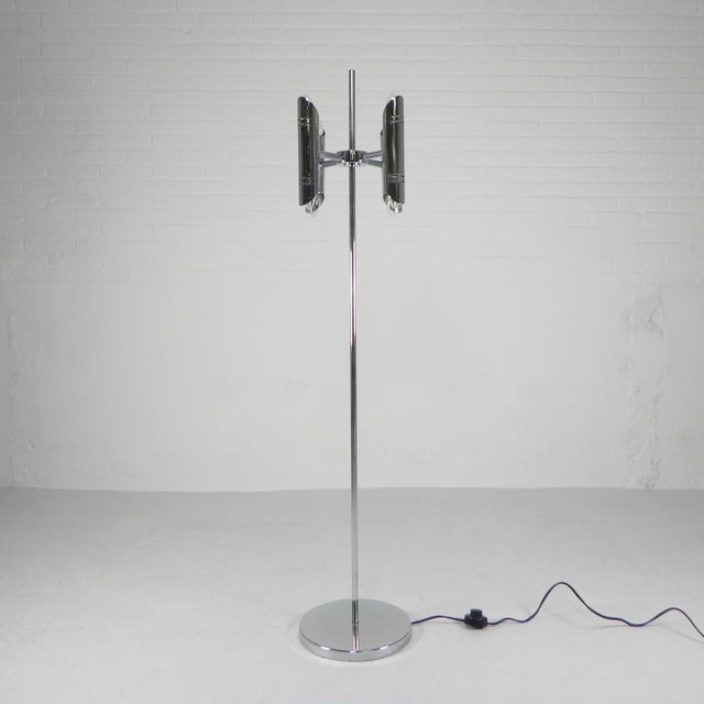 Height: 147 cm. Width: 25 cm. Depth: 25 cm. base diameter: 30 cm. The chrome has some scratches and spots, appropriate to...