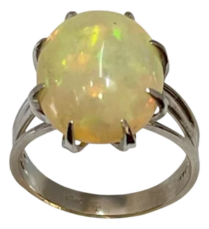 8 Carat Oval Shape Opal Cocktail Ring 14 Karat White Gold, Estate, Size 9