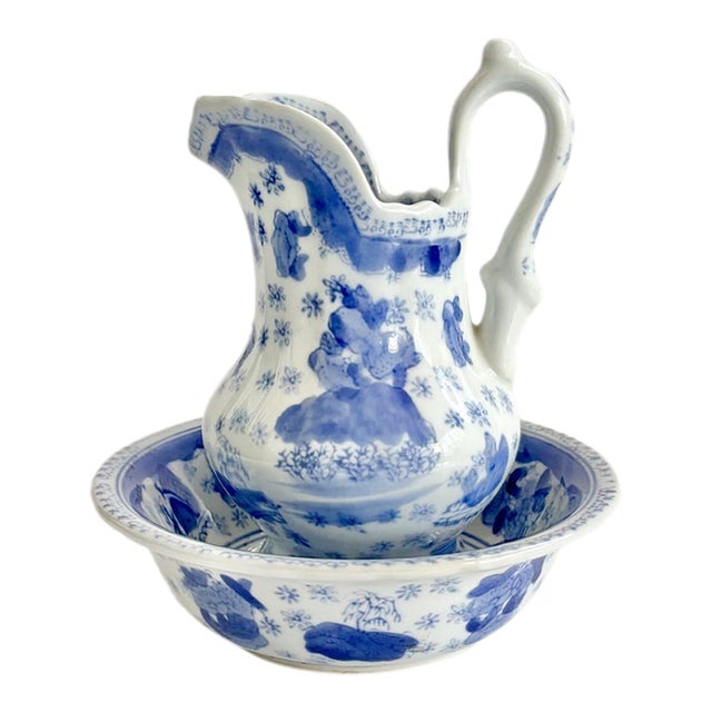 Vintage Blue and White Chinoiserie Porcelain Pitcher and Basin Set – 2 Pieces - Early 20th Century Chinese For Sale