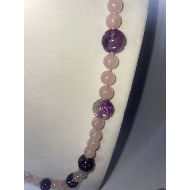 Mid 20th Century Rose Quartz and Amethyst Knotted Bead Necklace For Sale In Los Angeles - Image 6 of 7