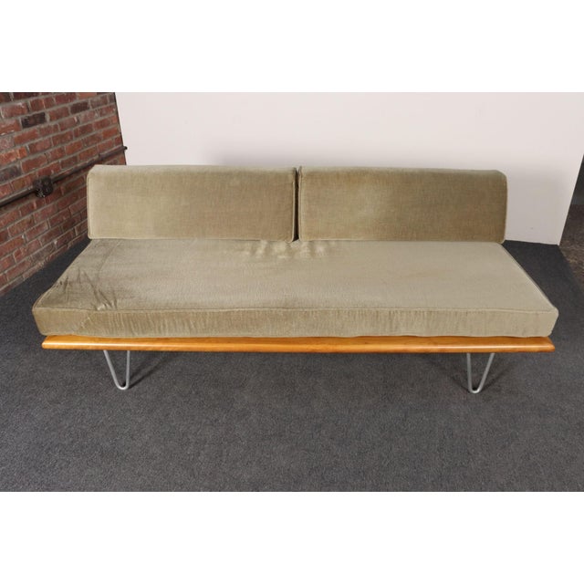 Mid-Century Modern Vintage Sage Mohair Daybed With Hairpin Legs by George Nelson for Herman Miller For Sale - Image 3 of 18
