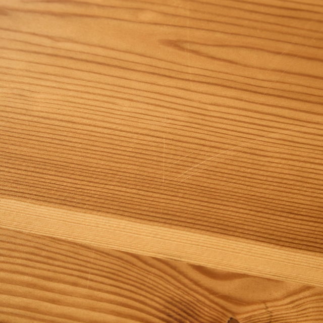 Long Canadian Pinewood Table with Black Varnished Legs For Sale - Image 10 of 18