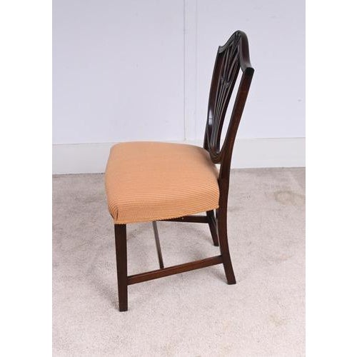 1920s Hepplewhite Revival Mahogany Dining Chairs, 1920s, Set of 8 For Sale - Image 5 of 10