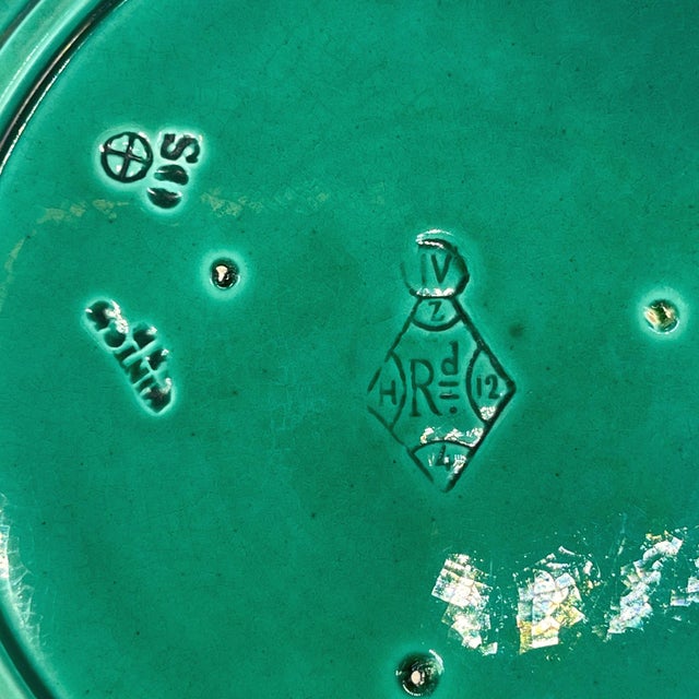 Ceramic 19th Century English Minton Majolica Émail Ombrant Lattice Green Plate For Sale - Image 7 of 8