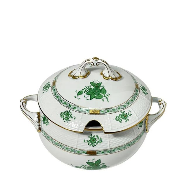 Herend Porcelain "Chinese Bouquet Apponyi Green" Soup tureen with handles Herend Hungary porcelain soup tureen with leaf...