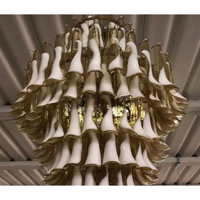 Mid-Century Round Chandelier in White Murano Glass, 2000s For Sale - Image 4 of 9