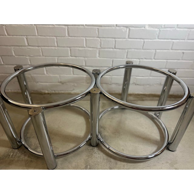 Postmodern 1970s Chrome & Smoked Glass Oval Coffee Table, Paul Mayen Style - Interlocking Ring Base For Sale - Image 3 of 7