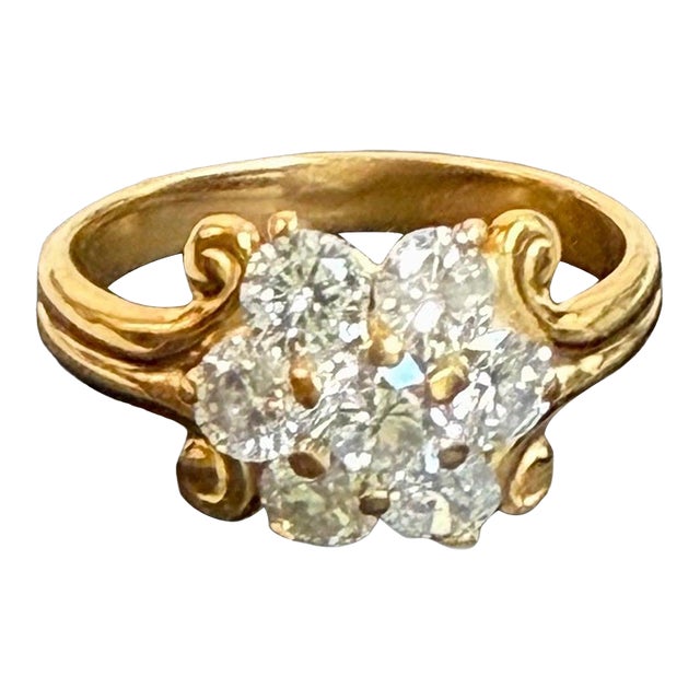 1.0 Carat, 7 Diamonds Traditional Men's Ring 14 Karat White Gold Ring Estate For Sale