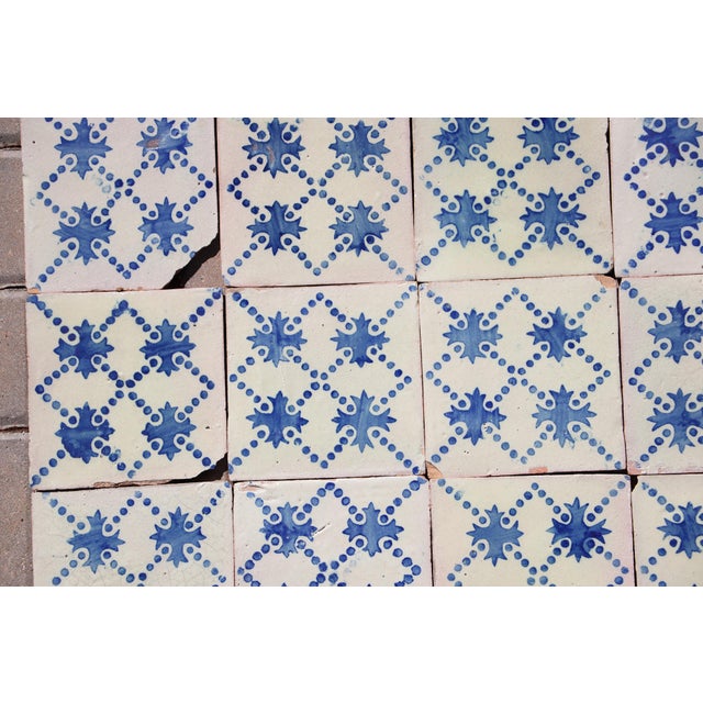 19th Century Portuguese Quatrefoil Tiles Set of 25 Blue & Antique White Decorative For Sale - Image 6 of 16