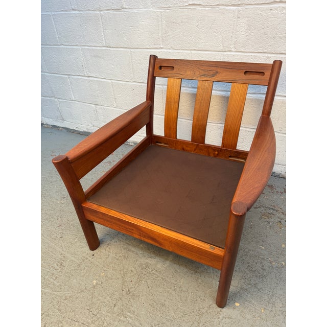 Brown Mid-Century Lounge Chair and Matching Ottoman by Dyrlund For Sale - Image 8 of 18