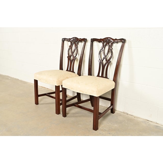 English Kindel Furniture Georgian Carved Mahogany Side Chairs or Dining Chairs, Pair For Sale - Image 3 of 13